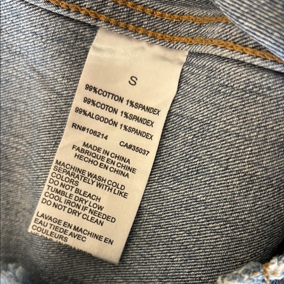 Sam Edelman The Karlie Two Toned Denim Jean Jacket With Raw Edges - Picture 11 of 11